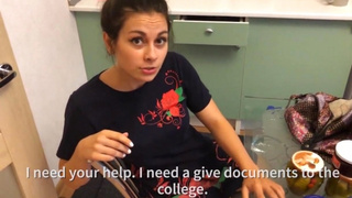 Москвич ебёт двоюродную сестру приехавшую к нему в гости из деревни в поисках работы