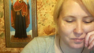 Пока любимый на работе, вторая половинка показывает прелести по вебке