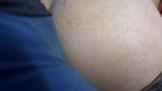 Жопастая любимая изменяет дорогому с негром у которого большой хуек