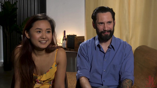 Жестокий бдсм связанной азиатки в позе собачки