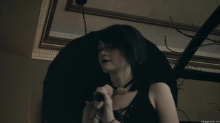 Жаркий перепихон устроила для любовника эта молоденькая нимфоманка