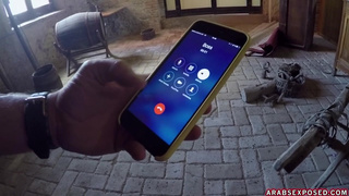 Ушлая арабка отсосала и потрахалась с администратором отеля, чтобы не платить за номер