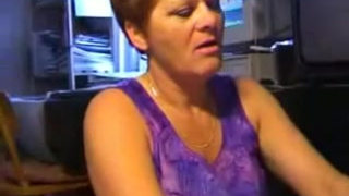 Любимая в возрасте делает муженьку хороший отсос