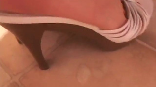 Нагнул в позе раком и чпокнул в задницу