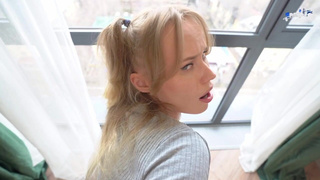 А давай потрахаемся у окна? Не каждого же так соблазняет сестра