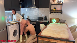 Она обкончалась, ура! Теперь ей на буфера готов кончить я