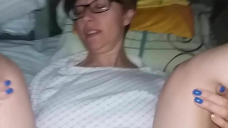 Суженый и очкастая женушка трахаются от первого лица